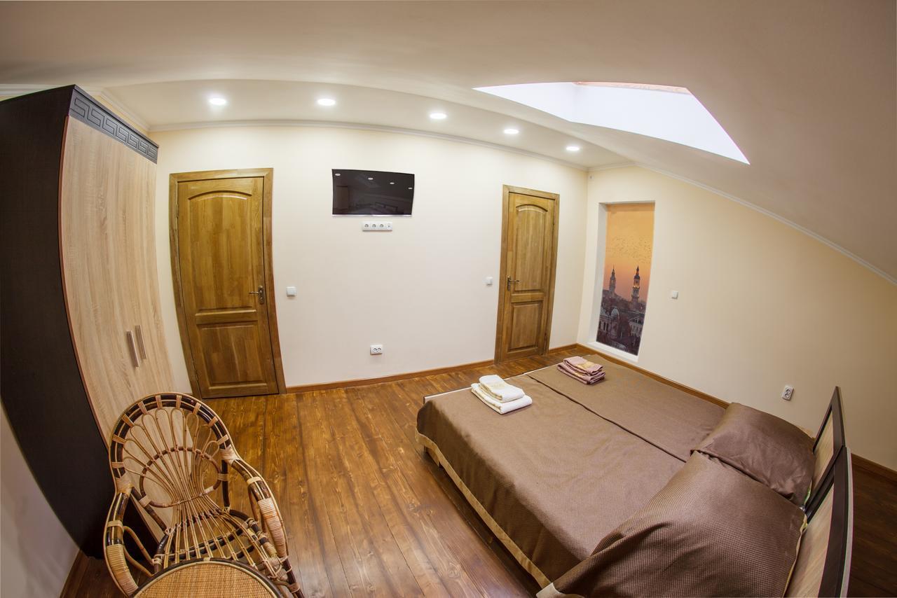 Panorama Apart-Hotel Kam'janec'-Podil's'kyj Esterno foto